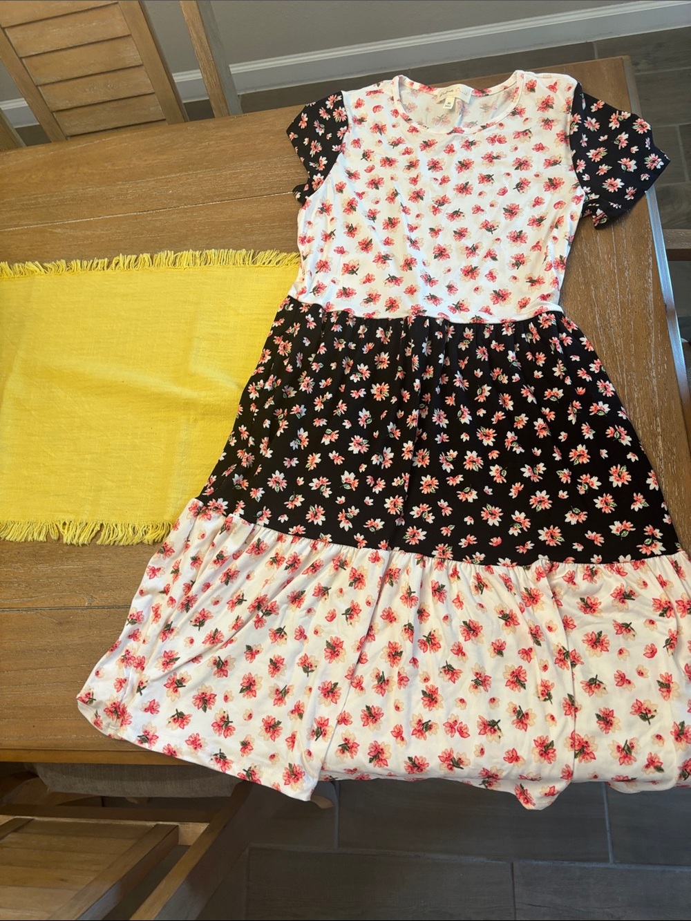 Perfect Peach Floral Dress- size M